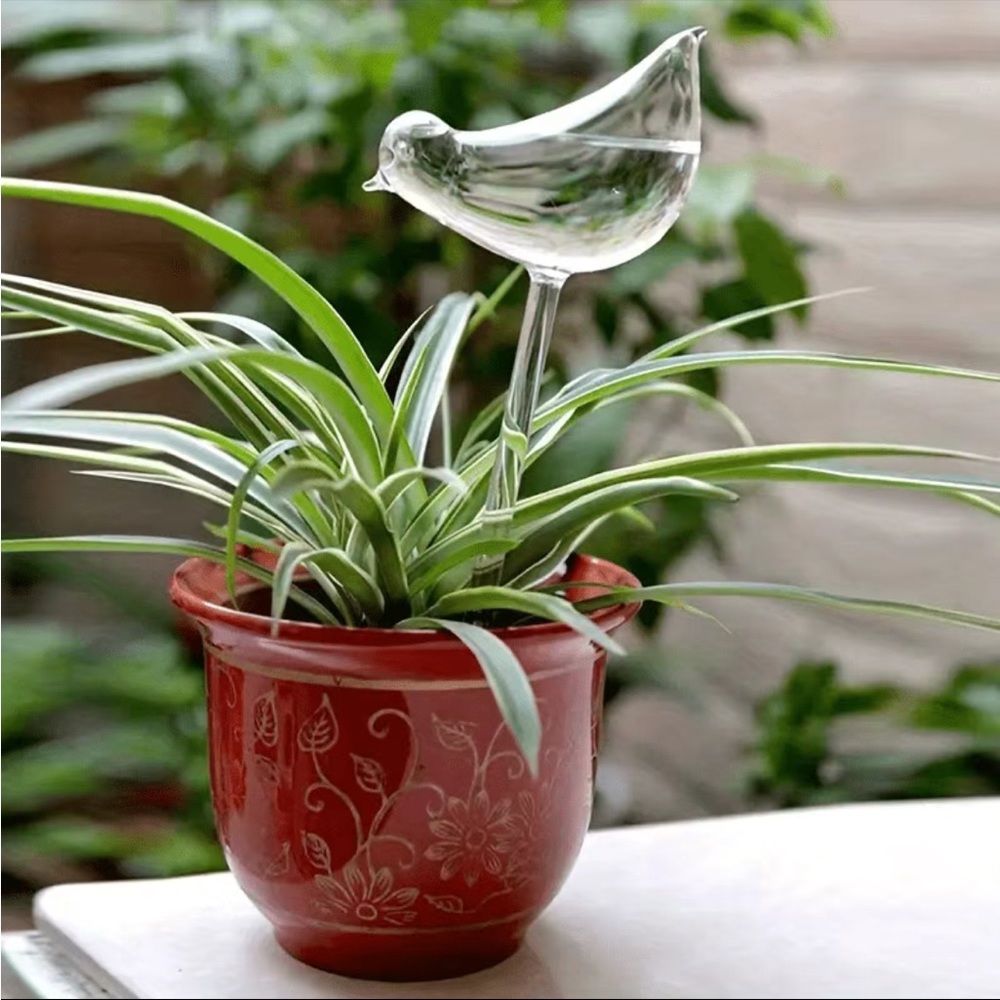 New Self-Watering Stake